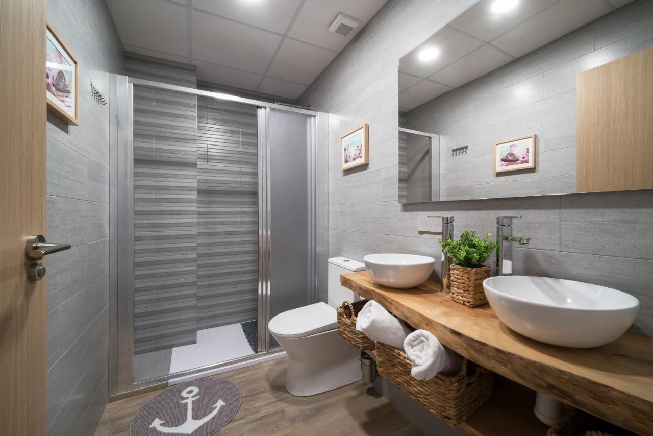 Flats Piera Valencia Center Apartment Екстериор снимка