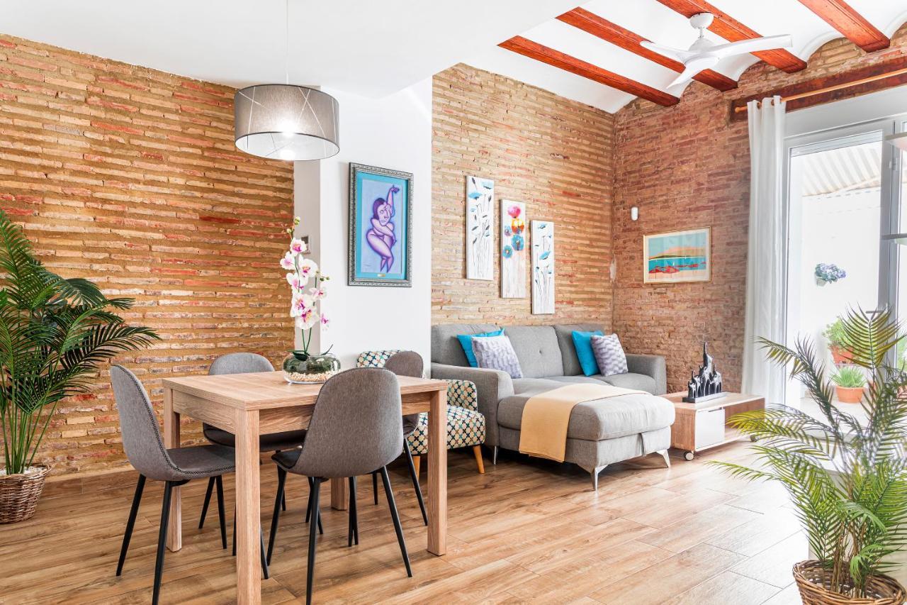 Flats Piera Valencia Center Apartment Екстериор снимка