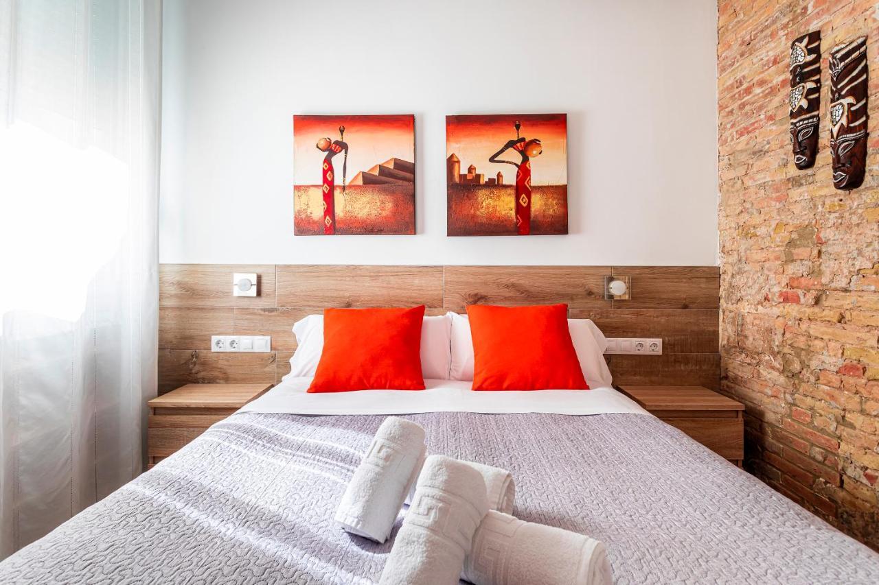 Flats Piera Valencia Center Apartment Екстериор снимка