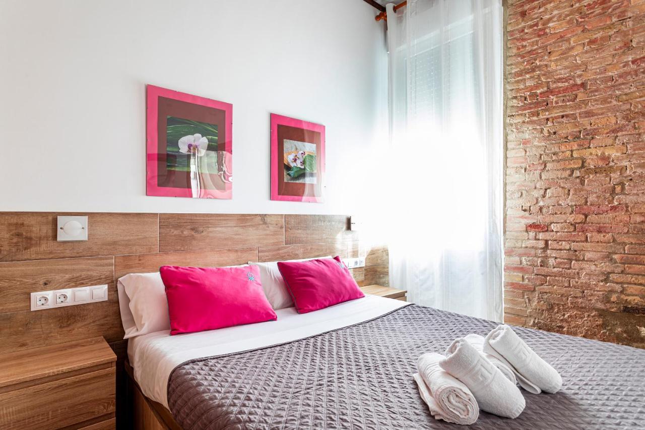 Flats Piera Valencia Center Apartment Екстериор снимка